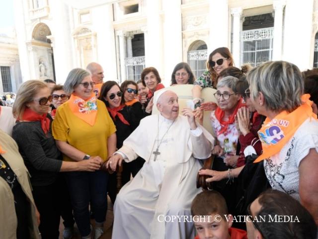 8 Consells del Papa Francesc per a viure la jubilació