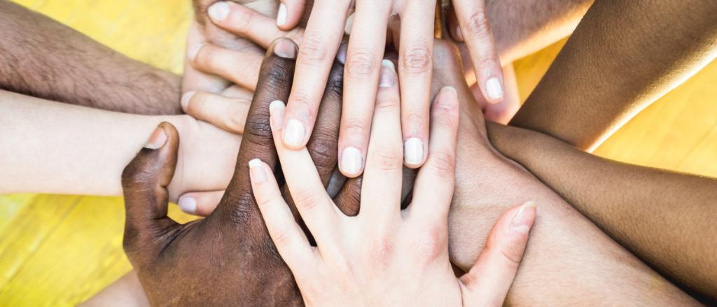 mans-immigracio-immigrants